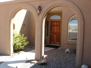 10 Pearl Guest Ct, Edgewood, NM 87015