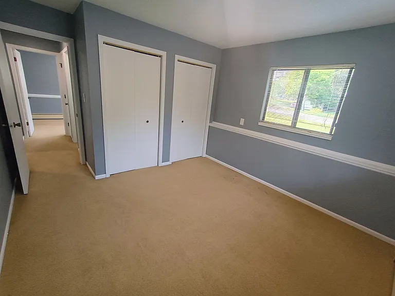 320 Johnson St SE #D — Photo 5