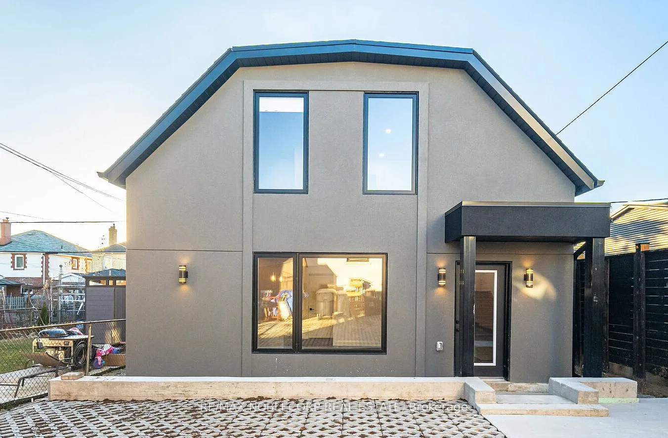 3 bed, $3,300 — Photo 1