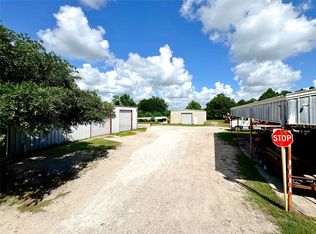 2052 County Road 540, Alvin, TX 77511