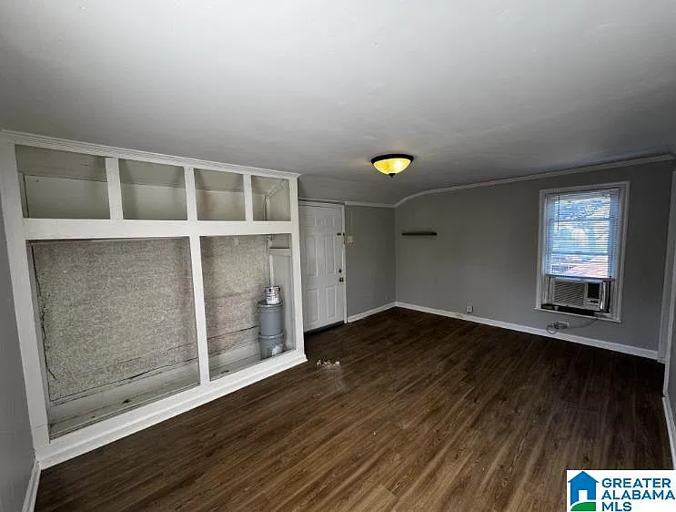 1 bed, 1.0 bath, $500 — Photo 2