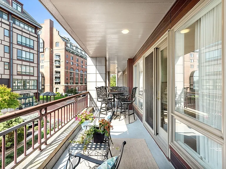 50 Battery St #103-104 — Photo 33