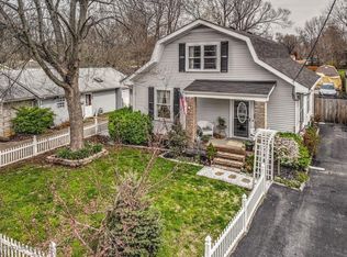 613 Washburn Ave, Lyndon, KY 40222
