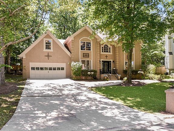 2nd image of 2430 Valentines Ct