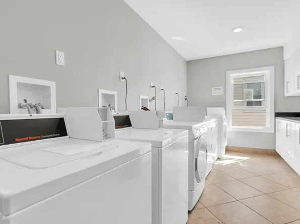 157 Hancock St Unit 14, Quincy, MA 02171