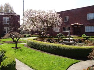 4353 NE Halsey St APT 7, Portland, OR 97213