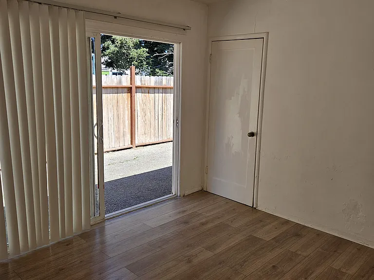 24812 Diadon Dr — Photo 7