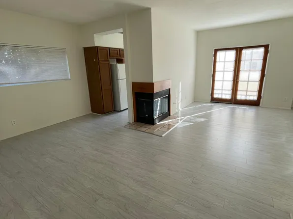 11281 Peach Grove St #11281, North Hollywood, CA 91601