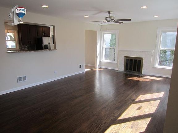 5th image of 1005 N 8th Ave