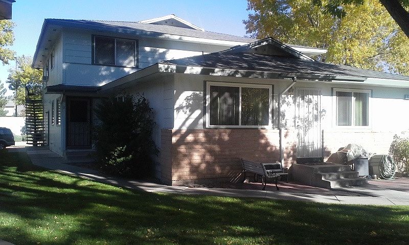 1st image of 684 Oakwood Dr