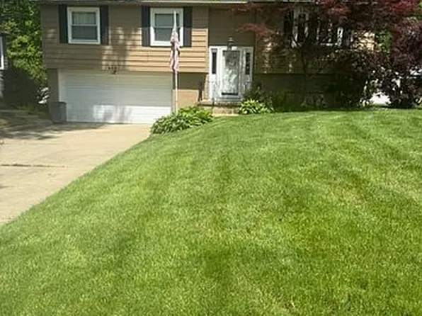 805 Trumbull Dr, Niles, OH 44446