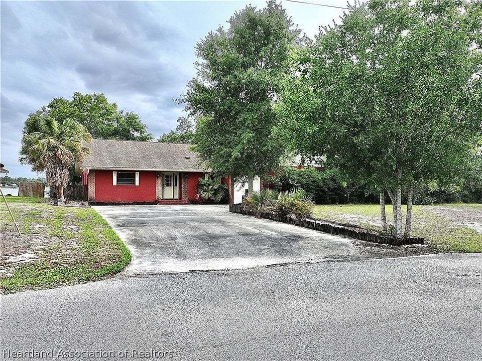 1st image of 3260 Popinjay Ave
