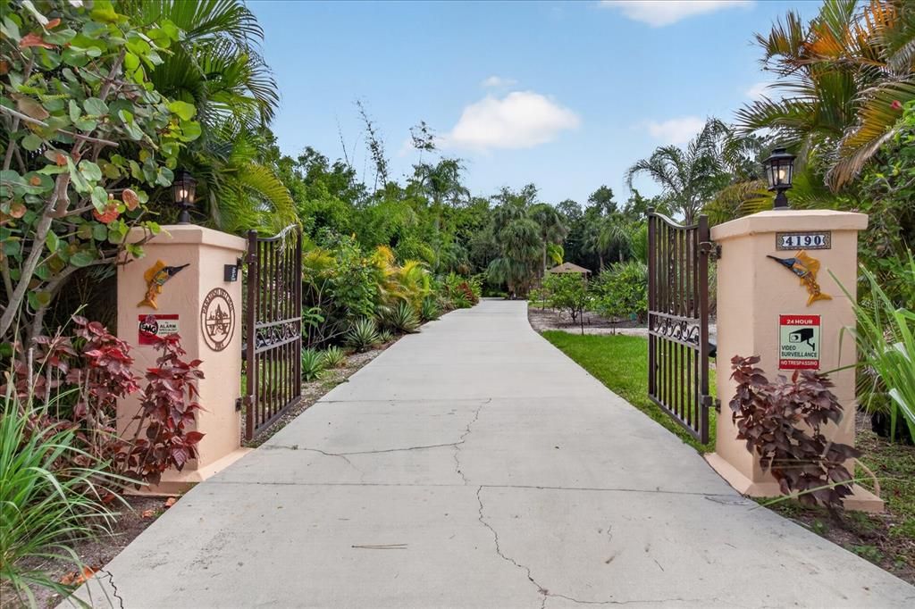 4190 Strombus Rd, Venice, FL - View 2