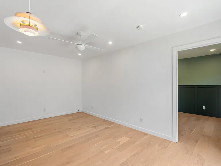 229 Joy St — Photo 11