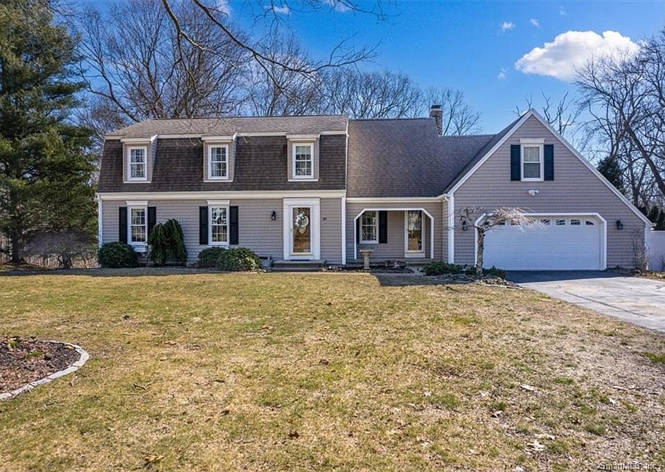 1st image of 49 Beacon Hill Dr