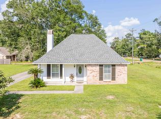 32526 Madeline Dr, Denham Springs, LA 70706