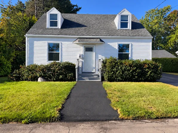 89 Crestmont Rd, Bangor, ME 04401
