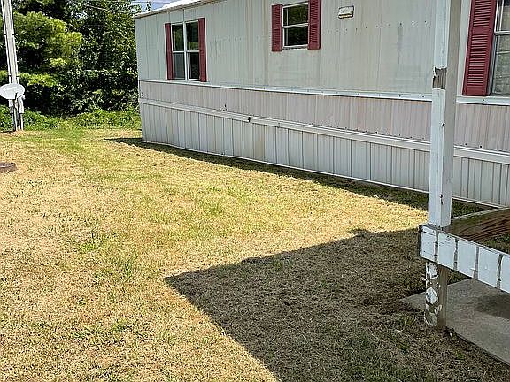 5th image of 703 Breckinridge Dr