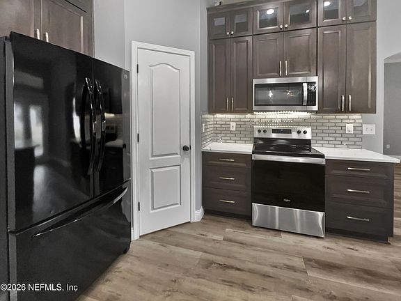 2nd image of 32238 SETTLERS RIDGE Drive