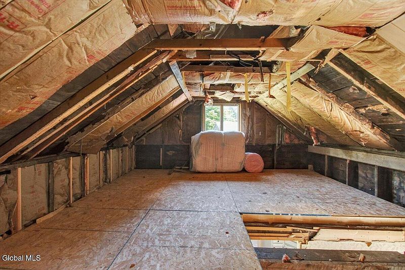 30th image of 1106 Whiteside Road