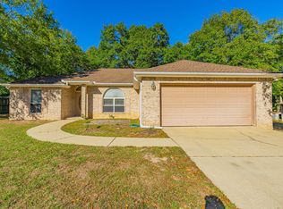 6454 Moonlight Ln, Crestview, FL 32539