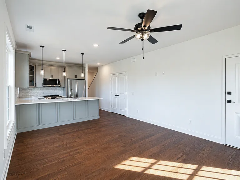 410 E Church Ave #1 — Photo 3