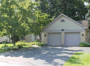 3381 Hemmingway Ln, Lambertville, MI 48144