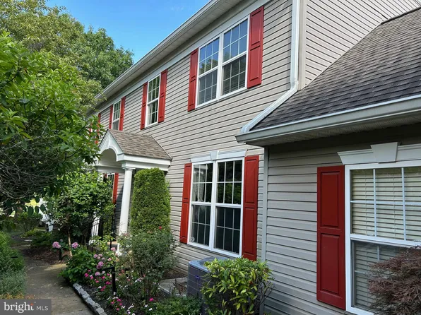 1023 Kingsdown Ct, Ambler, PA 19002