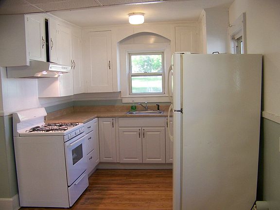 Apt 2 Kitchen