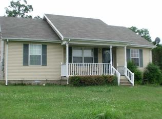 1535 Ridgemont Dr, La Vergne, TN 37086