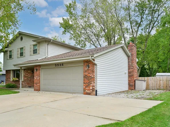 5535 North Meadows DRIVE, Racine, WI 53402
