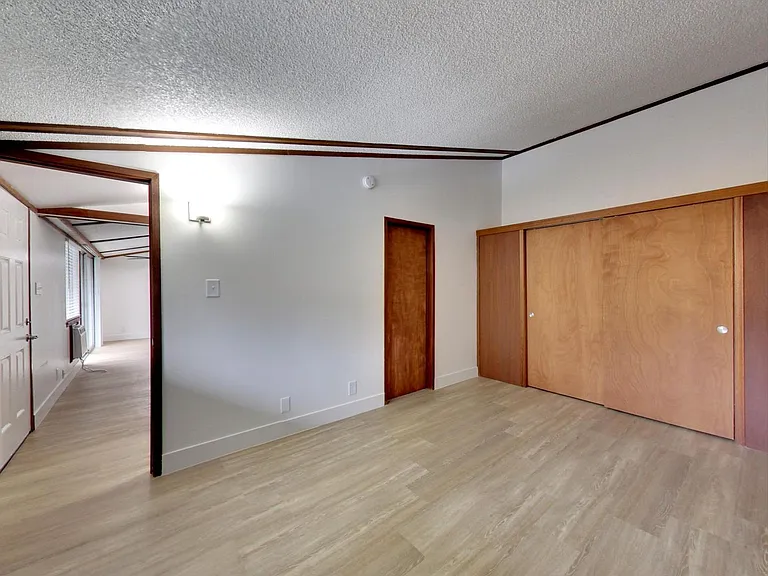 Riverwood Apartments — Photo 57