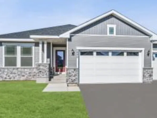 2958 Trinity Dr, Shakopee, MN 55379