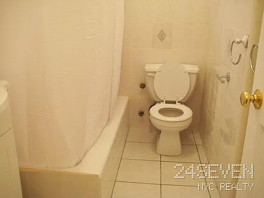 Rented by 24 7 NYC Realty Inc. | media 16