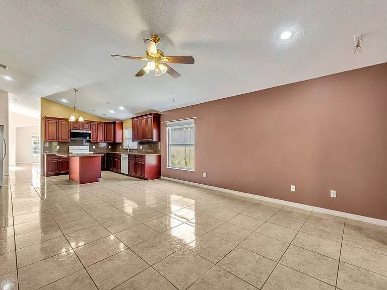 3136 Crystal Creek Blvd — Photo 24