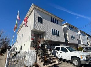 33-35 George St, Newark, NJ 07105