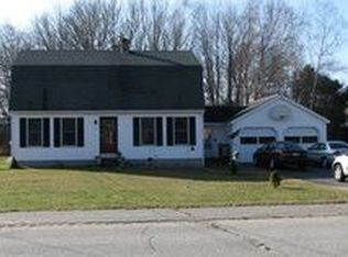 12 Coville Rd, Topsham, ME 04086