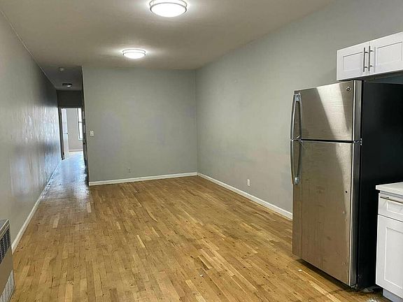 3rd image of 2171 3rd Ave APT 2B