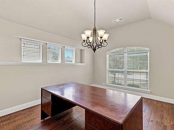 5th image of 5007 Ambergate Ln