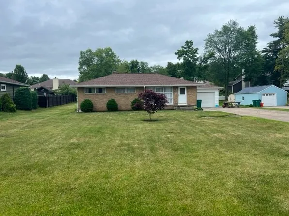 3947 Ridge Pkwy, Erie, PA 16510