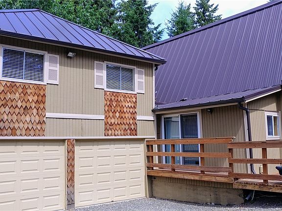 2nd image of 430 E Emerald Lake Dr E