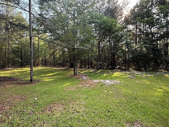 5th image of 626 Lee Road 17