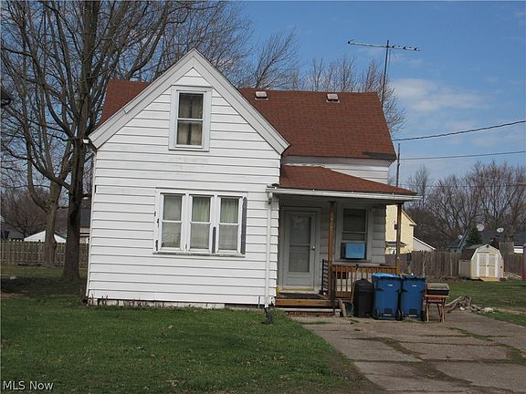 2nd image of 410 W 23rd St