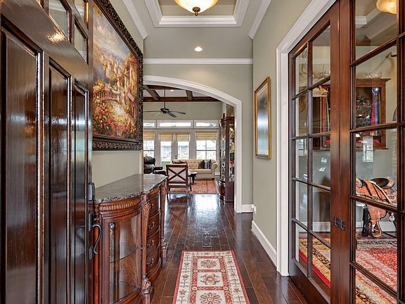 4th image of 12324 White Oak Point