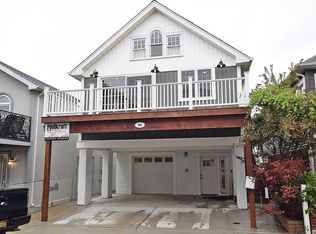 94 Wisconsin St, Long Beach, NY 11561