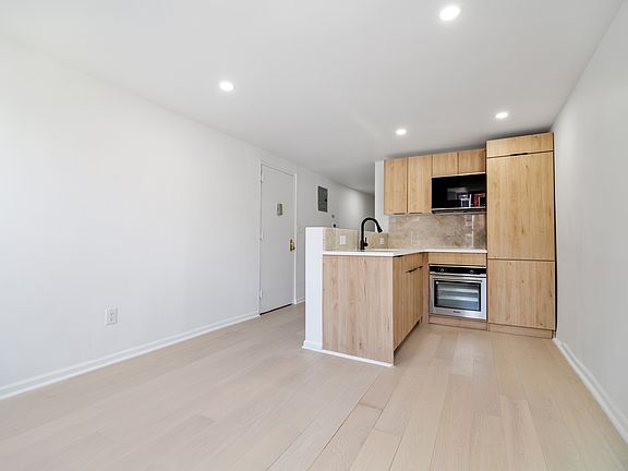3rd image of 137 1st Ave APT 2N