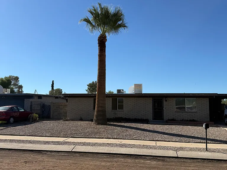 7186 E Desert Palm Dr — Photo 1