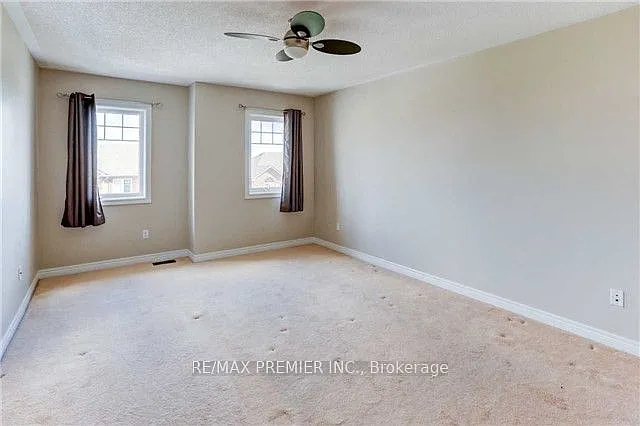 3080 Highbourne Cres — Photo 12