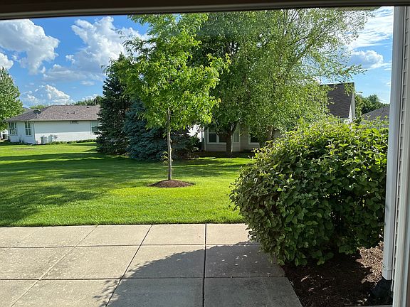 5th image of 12195 Acorn Ct
