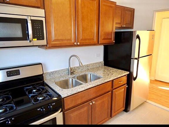 2nd image of 7307 153rd St APT 2D